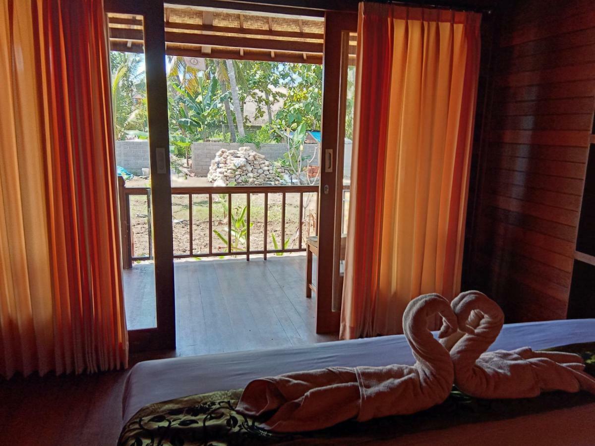 Svaha Nusa Guest House Нуса-Лембонган Екстер'єр фото