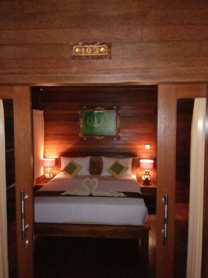 Svaha Nusa Guest House Нуса-Лембонган Екстер'єр фото