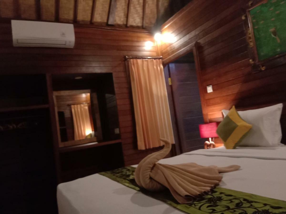 Svaha Nusa Guest House Нуса-Лембонган Екстер'єр фото